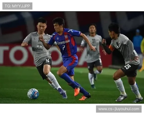 围绕周日足球早场比分揭晓的精彩赛况深度解析与热点回顾全景报道